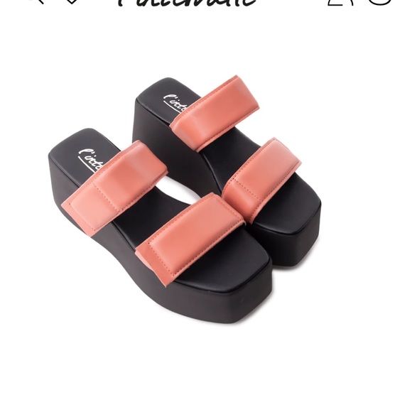 Wedge hells by l intervalle - Picture 3 of 3